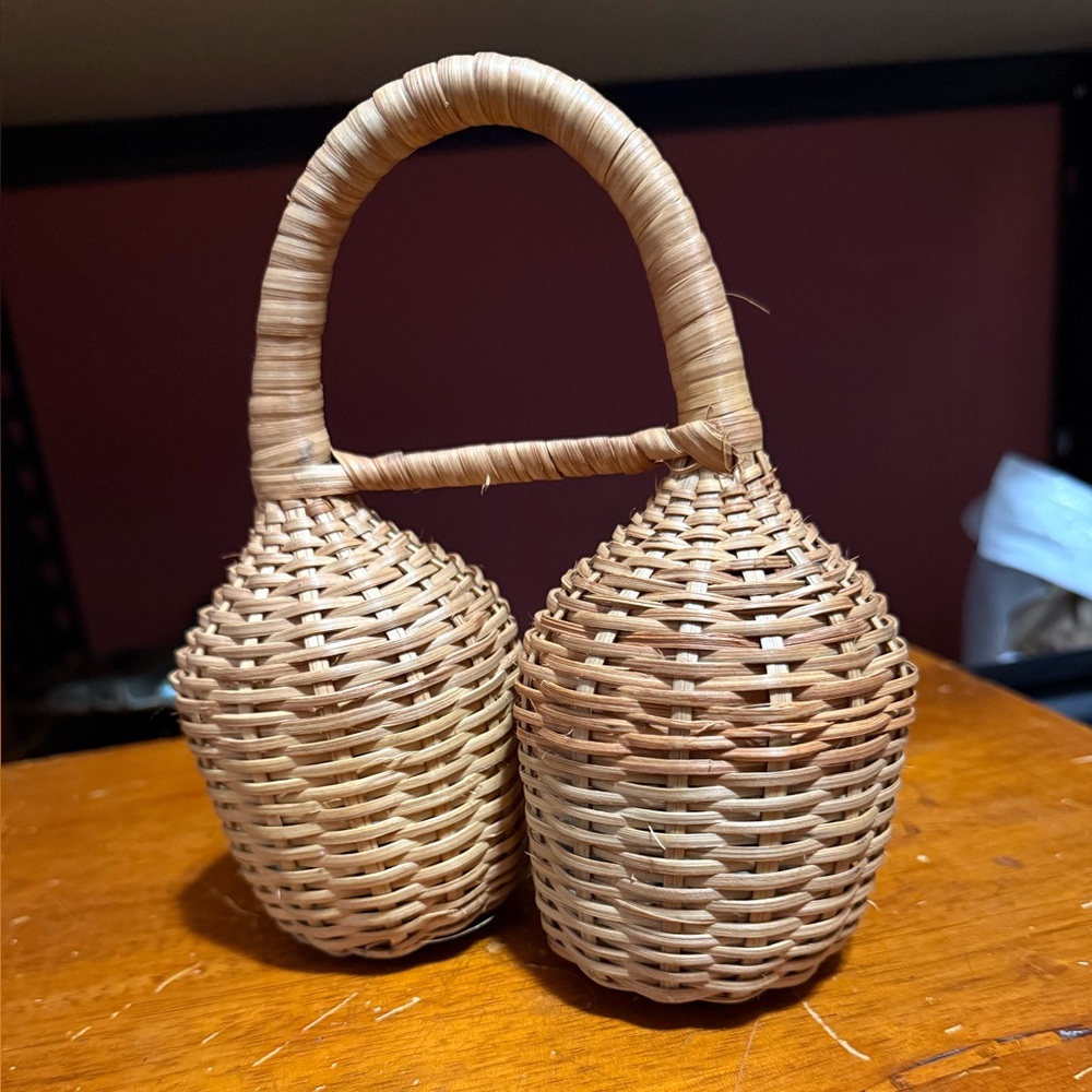 Double Rattan Shaker,Folk
Percussion Instrument